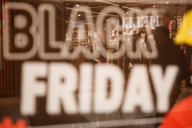 Black Friday 2025 começa com alta de 24,5% no faturamento do ecommerce