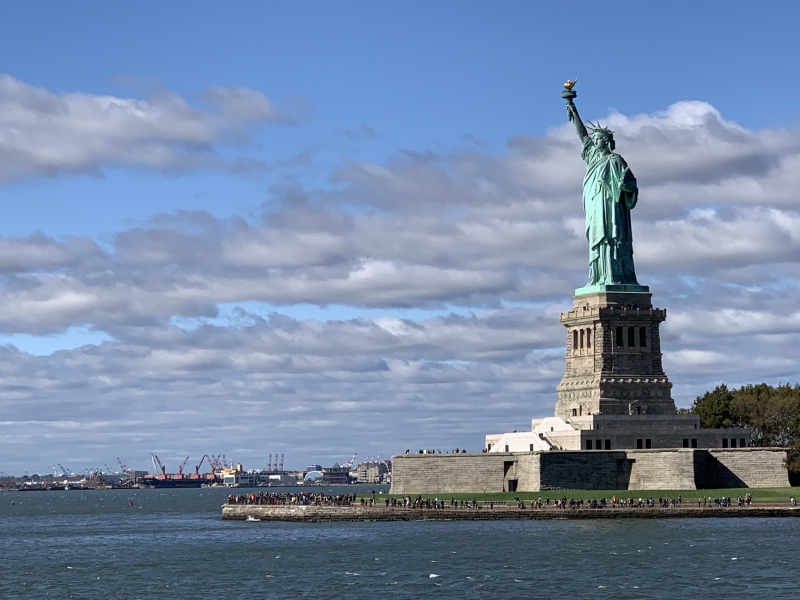 Puxado por Nova Iorque, Estados Unidos é o país com maior número de casos no mundo
