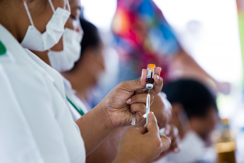  Mais de 3,7 milhões de doses da vacina foram aplicadas nos grupos prioritários do Estado