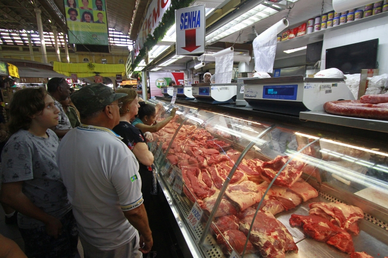 Preços como o da carne que haviam acelerado no fim de 2019 começam a recuar e impactam índices