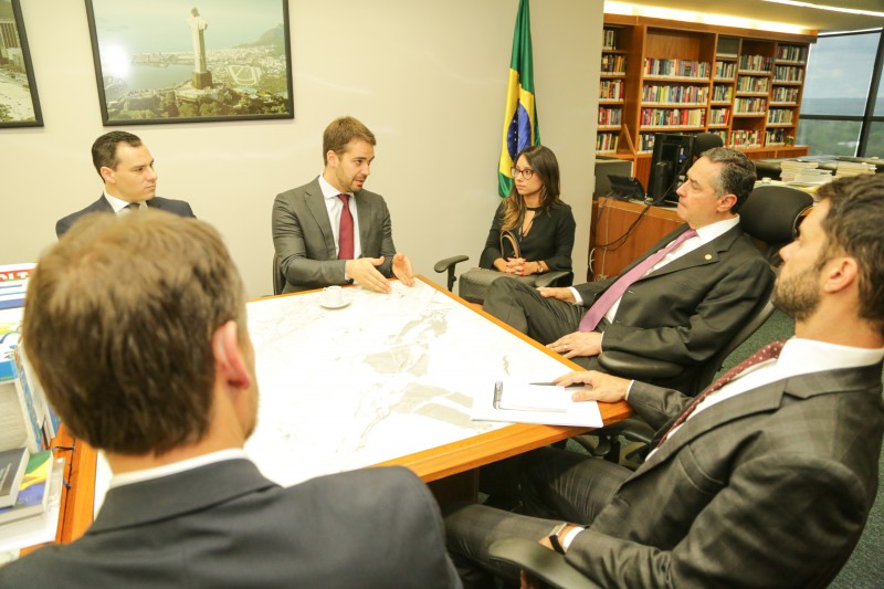 Leite se reuniu nesta terça-feira com o ministro Luís Roberto Barroso 