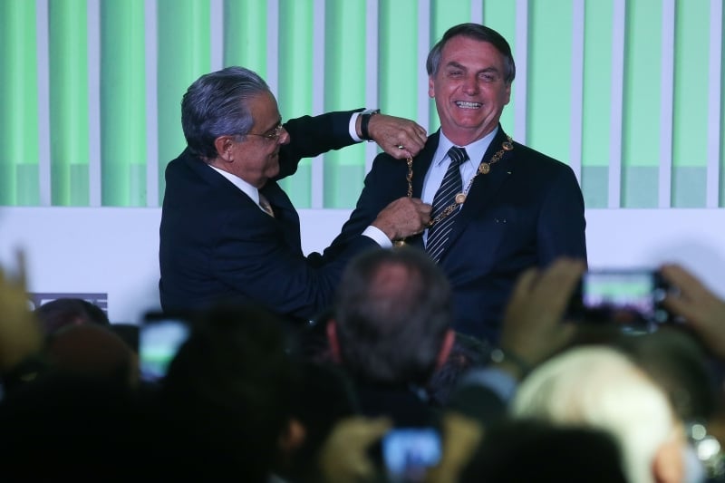 Bolsonaro recebeu o Grande Colar da Ordem do Mérito Industrial