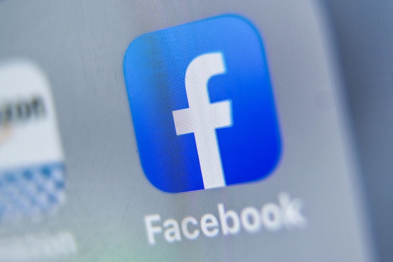 Facebook suspendeu os perfis no Brasil, mas não fora dele