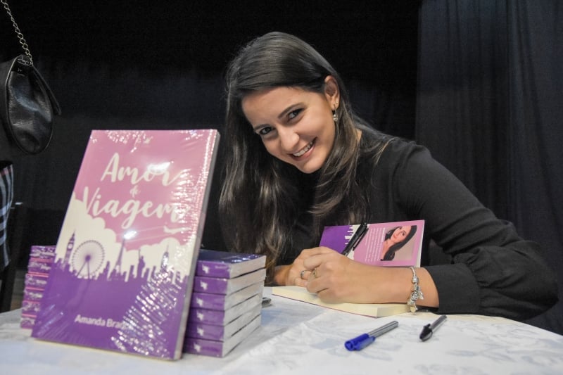 Autora fala sobre o processo de criação da obra da Editora Viseu que explora imaginário dos leitores