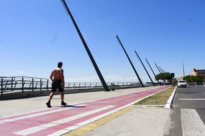 Temperatura passa dos 30ºC nesta segunda-feira na capital gaúcha