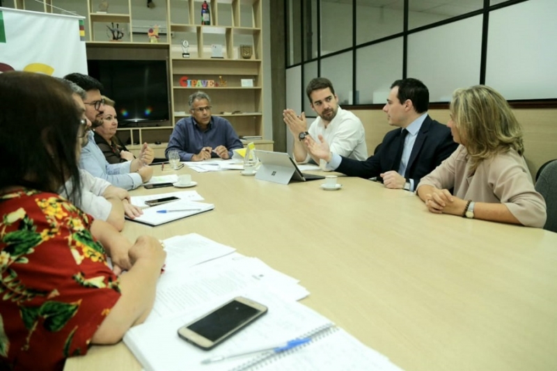 Governador Eduardo Leite se reuniu com secretário Faisal Karam