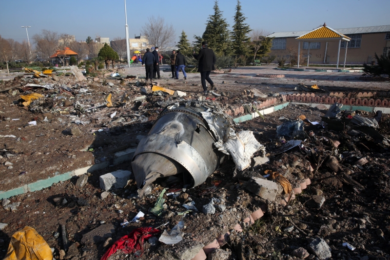 General diz que, ao saber da queda do avião matando 176 passageiros, preferiu morrer