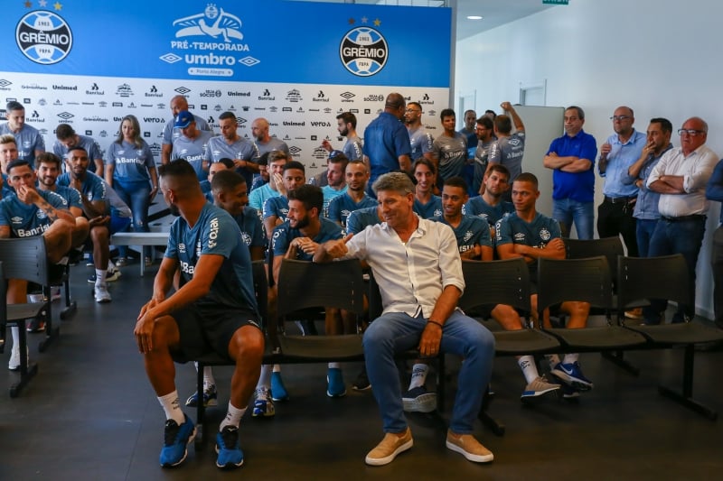 Renato este na apresentação no CT do Grêmio e volta para o Rio de Janeiro nesta sexta
