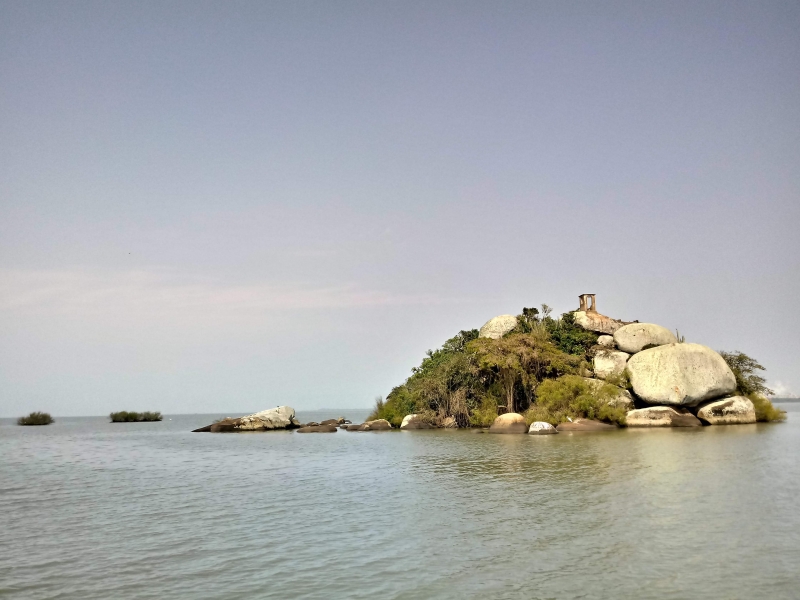 A Ilha Das Pedras Brancas Jornal Do Comercio