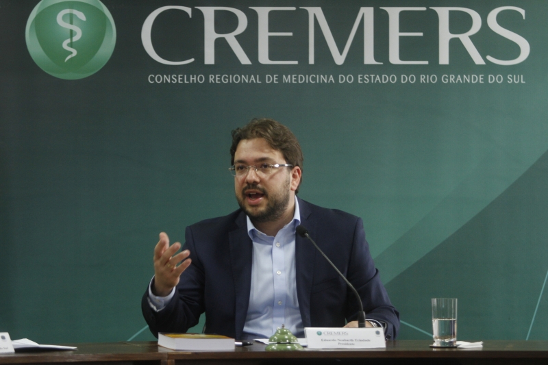 Trindade destaca que a nova norma torna mais flexíveis as regras para divulgação