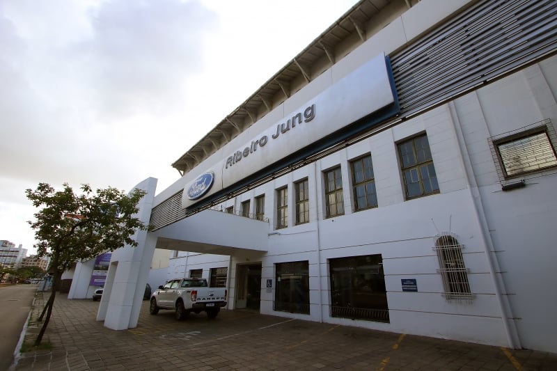 Sede da Ribeiro Jung na avenida Farrapos é de 1948 e teve parte do imóvel vendido aos novos donos 
