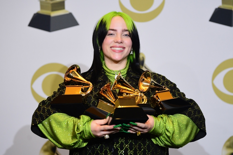 Cantora de 18 anos ganhou prêmio de música do ano, gravação do ano, álbum do ano e artista revelação