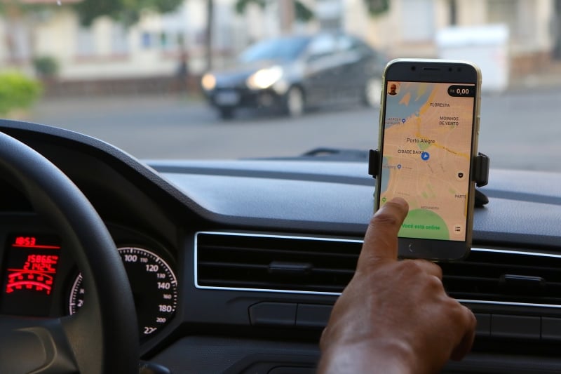 Tragédia climática no RS também afetou motoristas de aplicativos 