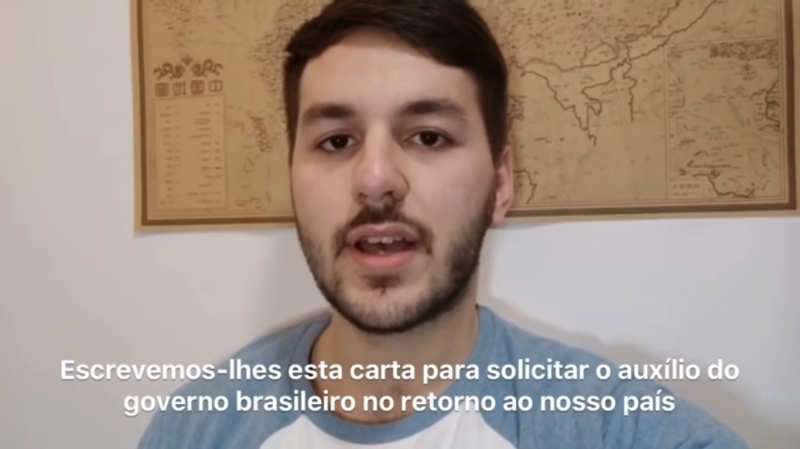 Brasileiros pedem ajuda devido ao Corona Vírus em vídeo publicado no YouTube