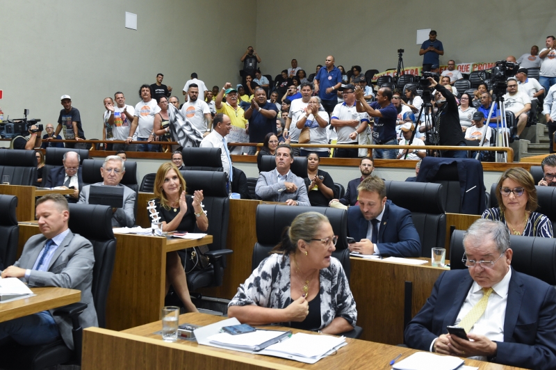 Proposta do Executivo municipal foi rejeitada por vereadores de Porto Alegre por 23 votos a 9