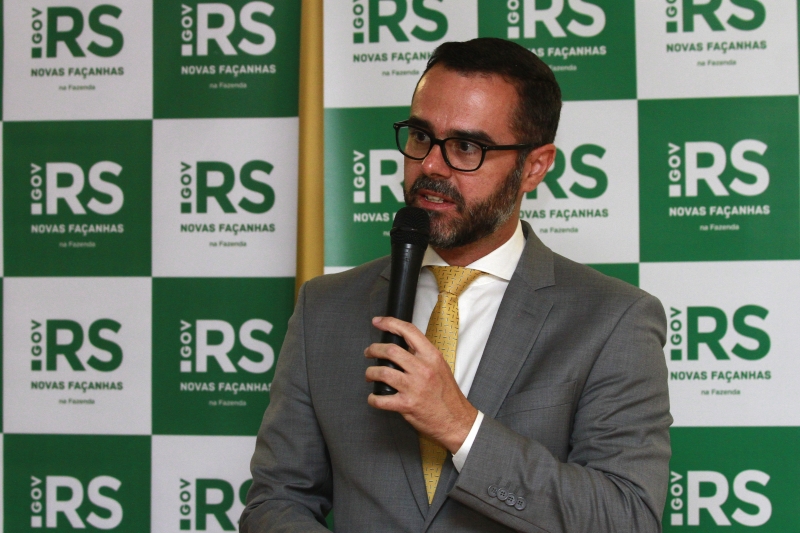 Cardoso descarta adiar pagamento de impostos e teme maior inadimplência de empresas