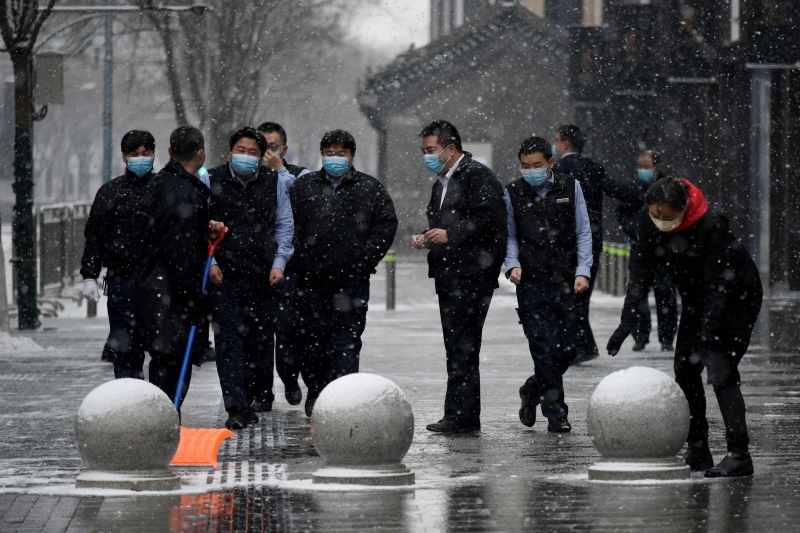Na China, um total de 40.171 pessoas estão infectadas com o vírus