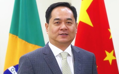 O embaixador da China no Brasil, Yang Wanming, contou que conversou com Mandetta por telefone 