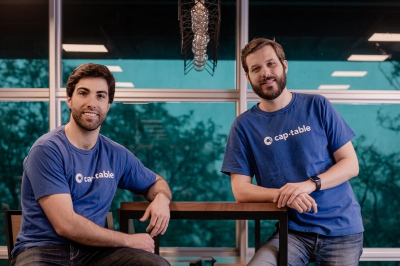 Guilherme Enck (esquerda) cofundou a 
plataforma de investimentos coletivos CapTable Foto: CAPTABLE/DIVULGAÇÃO/JC