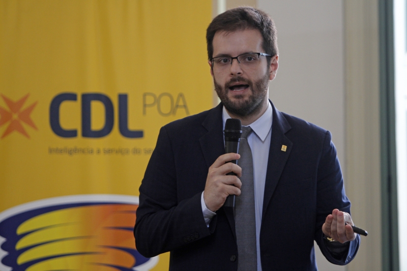 Oscar Frank alerta também para os prejuízos causados pela estiagem na economia