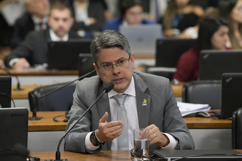Um dos proponentes da Comissão Parlamentar de Inquérito (CPI) é o senador Alessandro Vieira (Cidadania-SE)