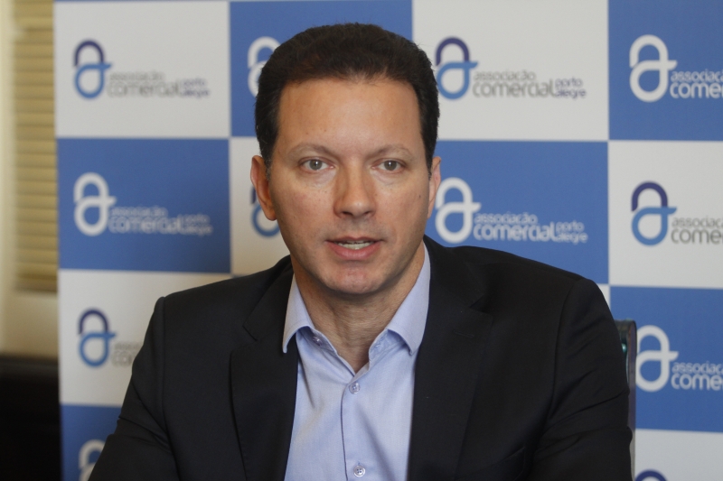 Nelson Marchezan trata de candidatura à prefeitura de Porto Alegre com presidente nacional do PSDB