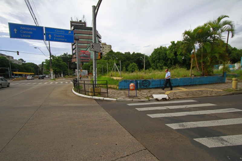 Entrave jurídico envolvendo dois terrenos foi o principal impasse à obra