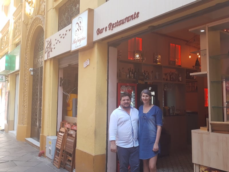 Laucir e Rosane Dalmoro est&atilde;o &agrave; frente do neg&oacute;cio desde 2002 Foto: Luka Pumes/Especial/JC