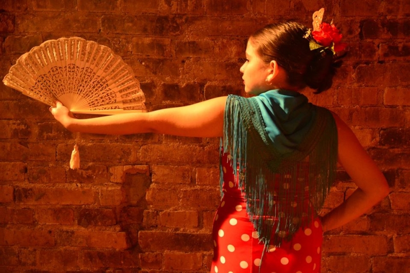 Uma das atividades é flamenquito, curso de flamenco para crianças a partir de cinco anos