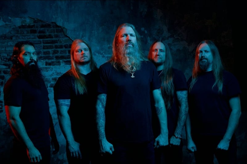 Suecos do Amon Amarth apresentam seu viking metal em Porto Alegre nesta terça-feira