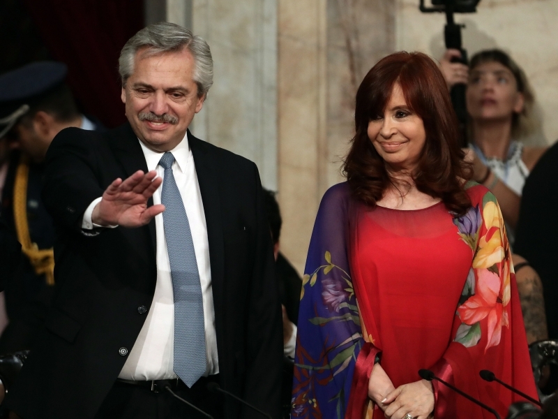 Presidente, acompanhado da vice, Cristina Kirchner, apresentou as prioridades para 2020
