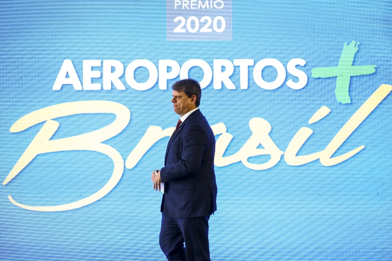Tarcísio Gomes de Freitas participou da cerimônia de entrega do Prêmio Aeroportos   Brasil 2020