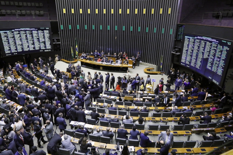 Deputados apoiam destinação dos R$ 2 bilhões de custeio das eleições para combate à Covid-19