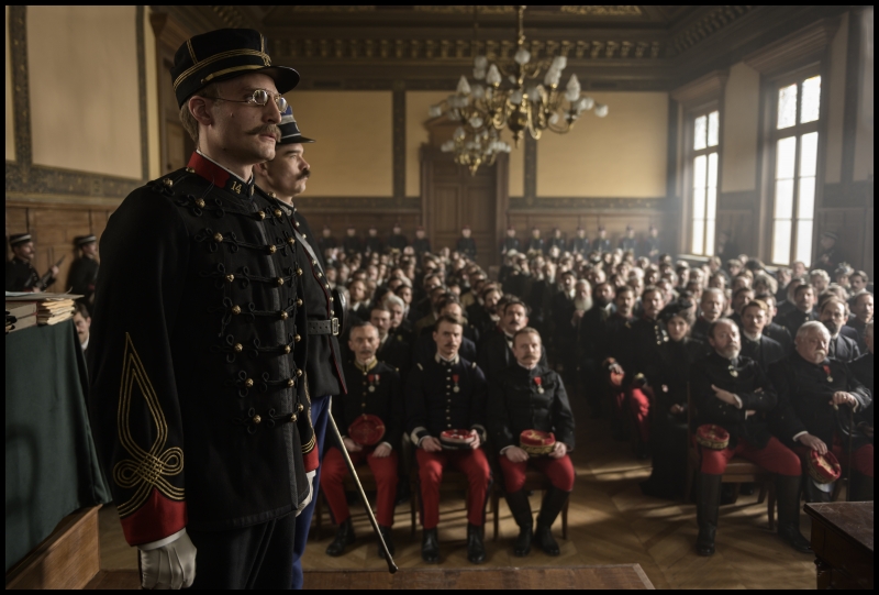 Inspirado em uma história real, trama aborda o caso Dreyfus, sobre um capitão acusado de traição