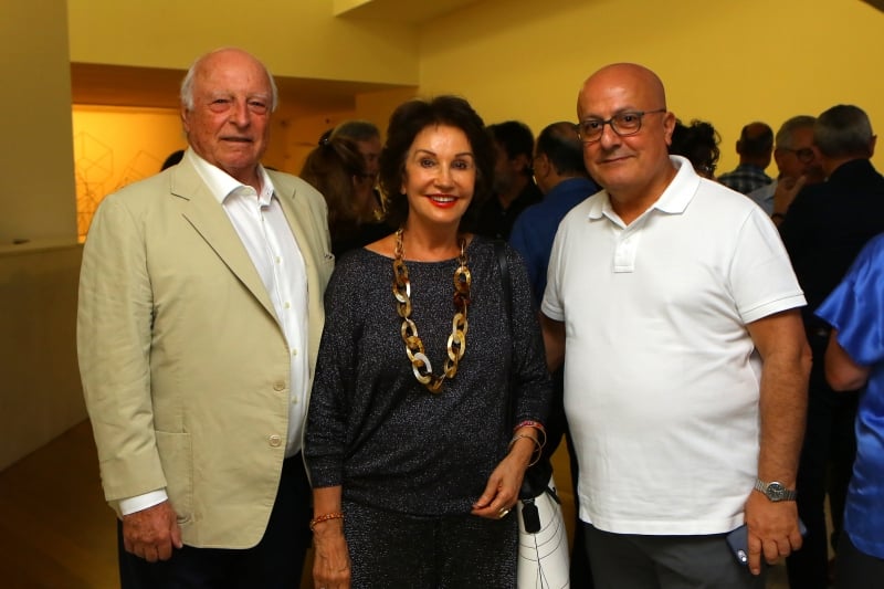  Jorge Gerdau e Maria Elena Johannpeter com Emílio Kalil, superintendente do Iberê Camargo