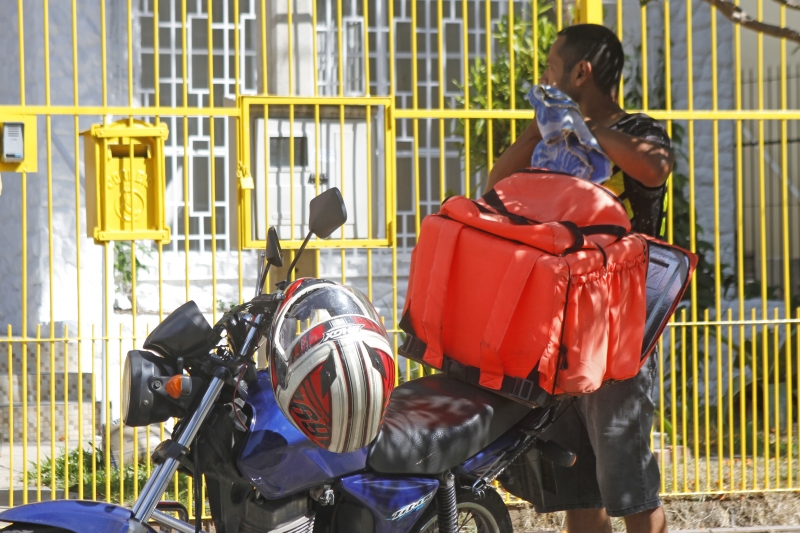 Demanda por delivery aumentou cerca de 40% em Porto Alegre Foto: LUIZA PRADO/JC