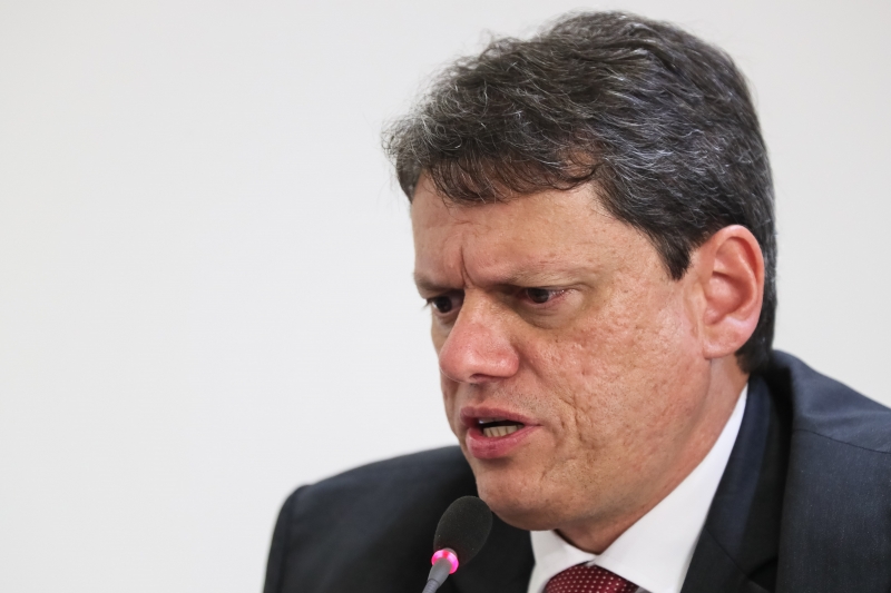 Freitas ressalta avanços no programa de concessão no setor portuário