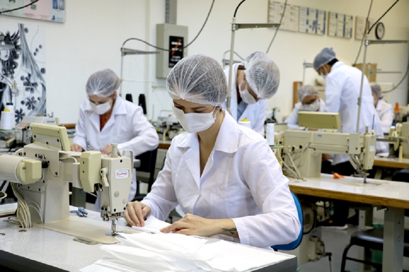 Cerca de 200 mil itens serão produzidos pela equipe de estudantes