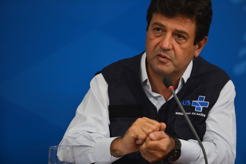 Mandetta não mencionou a reunião, mas deu seu recado a Bolsonaro e àqueles que estiveram com o presidente