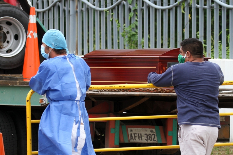 Em Guayaquil, foram removidos 150 corpos das residências entre domingo e quinta-feira