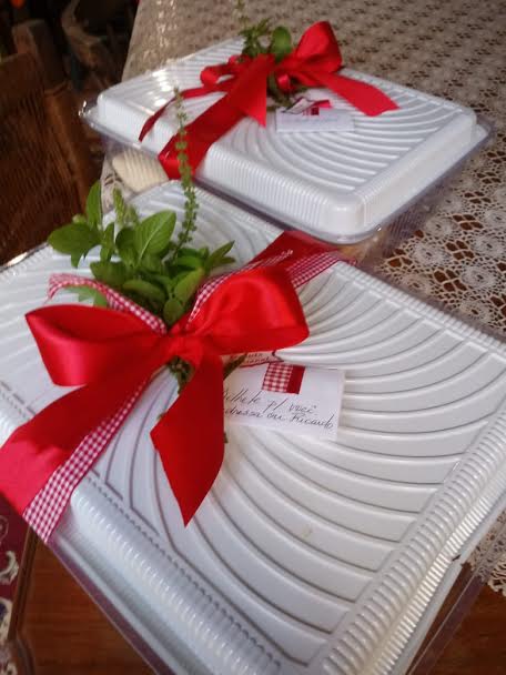 Cestas de caf&eacute; foram a sa&iacute;da encontrada pelos empreendedores do S&iacute;tio Canto Rural para enfrentar o coronav&iacute;rus Foto: S&iacute;tio Canto Rural/DIVULGA&Ccedil;&Atilde;O/JC