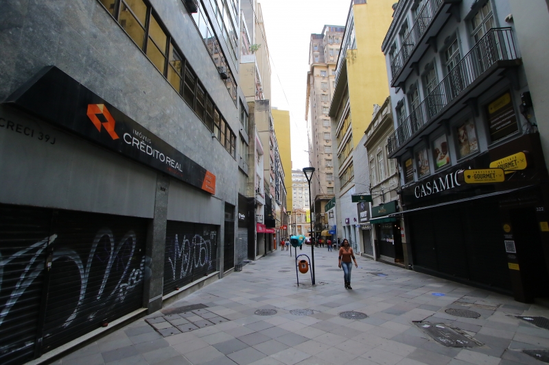 Por conta da crise causada pela doença, muitos cidadãos e empresas têm encontrado dificuldades para manter compromissos contratuais já estabelecidos