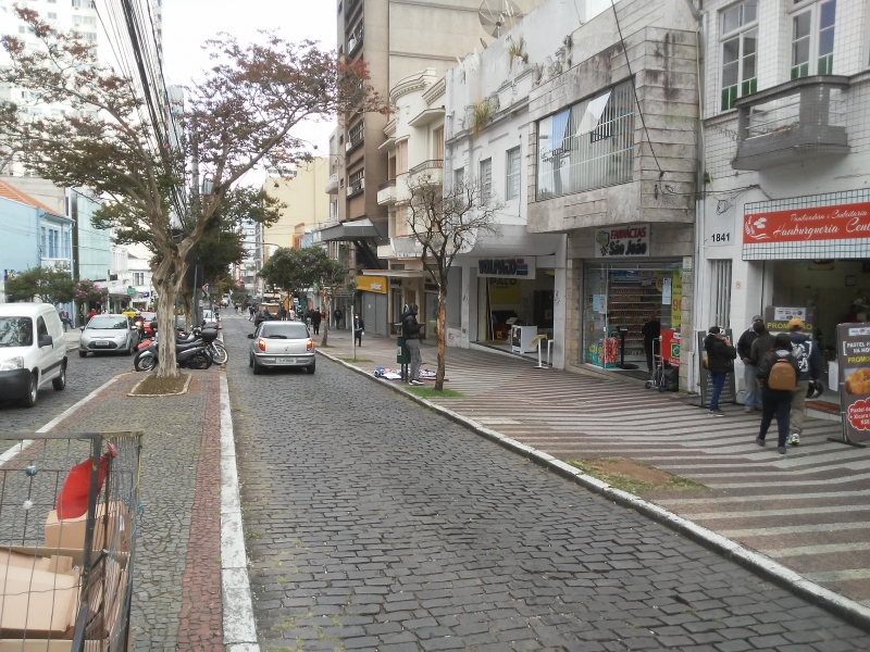 Prefeitura autorizou a retomada do comércio em geral a partir da manhã desta sexta