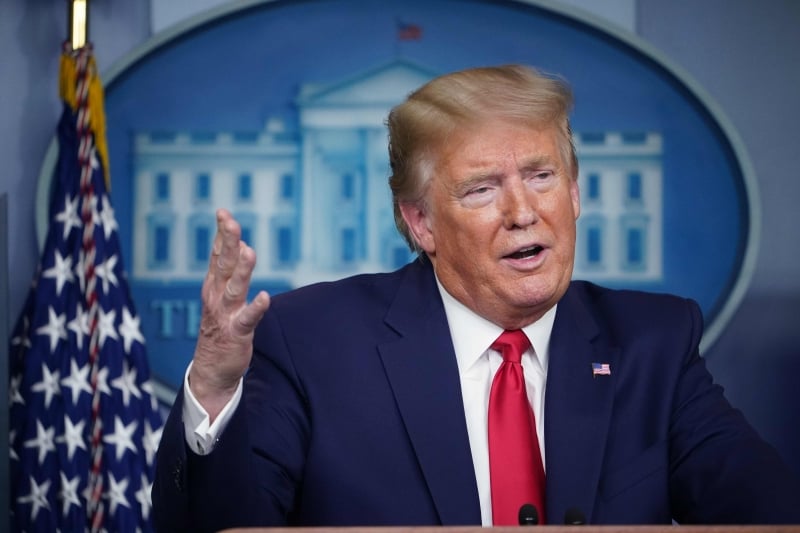 "Como tenho dito há tempos, lidar com a China é algo muito caro", comentou Trump