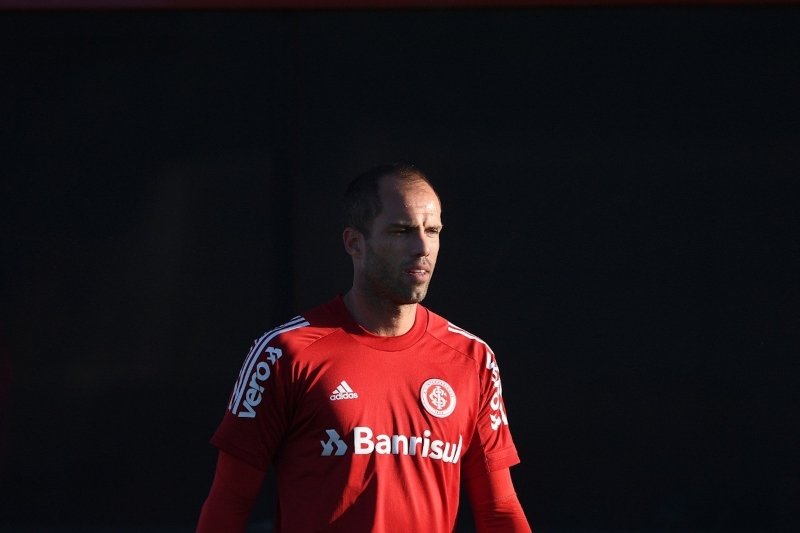 Goleiro crê no retorno aos 
treinos em grupos pequenos