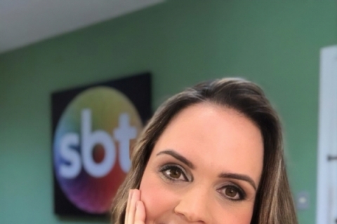 Coluna Intervalo Legenda Luciane Kohlmann Crédito Divulgação Coletiva.net