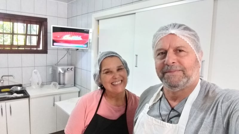 Luis Fernando e Valéria Barrios Silveira, das marmitas Dona Tuta Foto: Arquivo Pessoal/Divulgação/JC