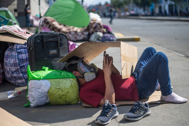 Além dos informais, refugiados da Venezuela também estão expostos 