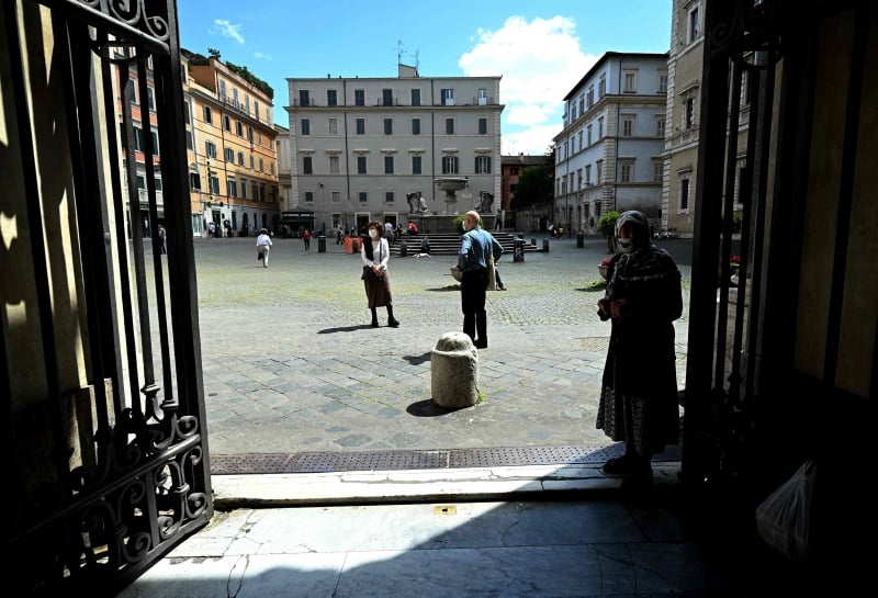 Para o governo francês, situação é muito mais grave do que a Itália