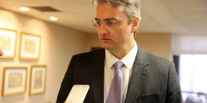 Nomeação de Rolando de Souza ocorre após STF ter suspendido posse de Ramagem na PF